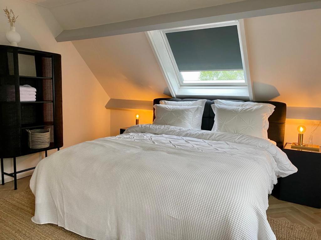 Guesthouse At The Amstel River With 2Br 2Ba And Garden Amstelveen Buitenkant foto
