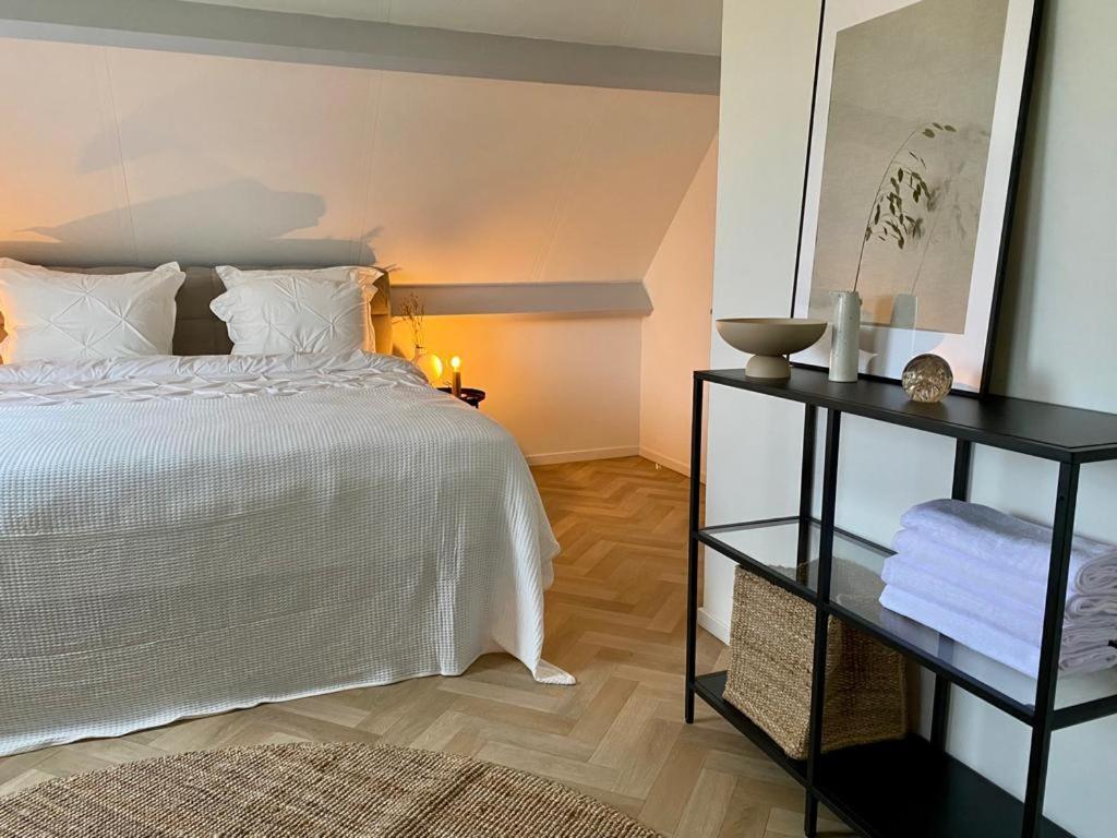 Guesthouse At The Amstel River With 2Br 2Ba And Garden Amstelveen Buitenkant foto