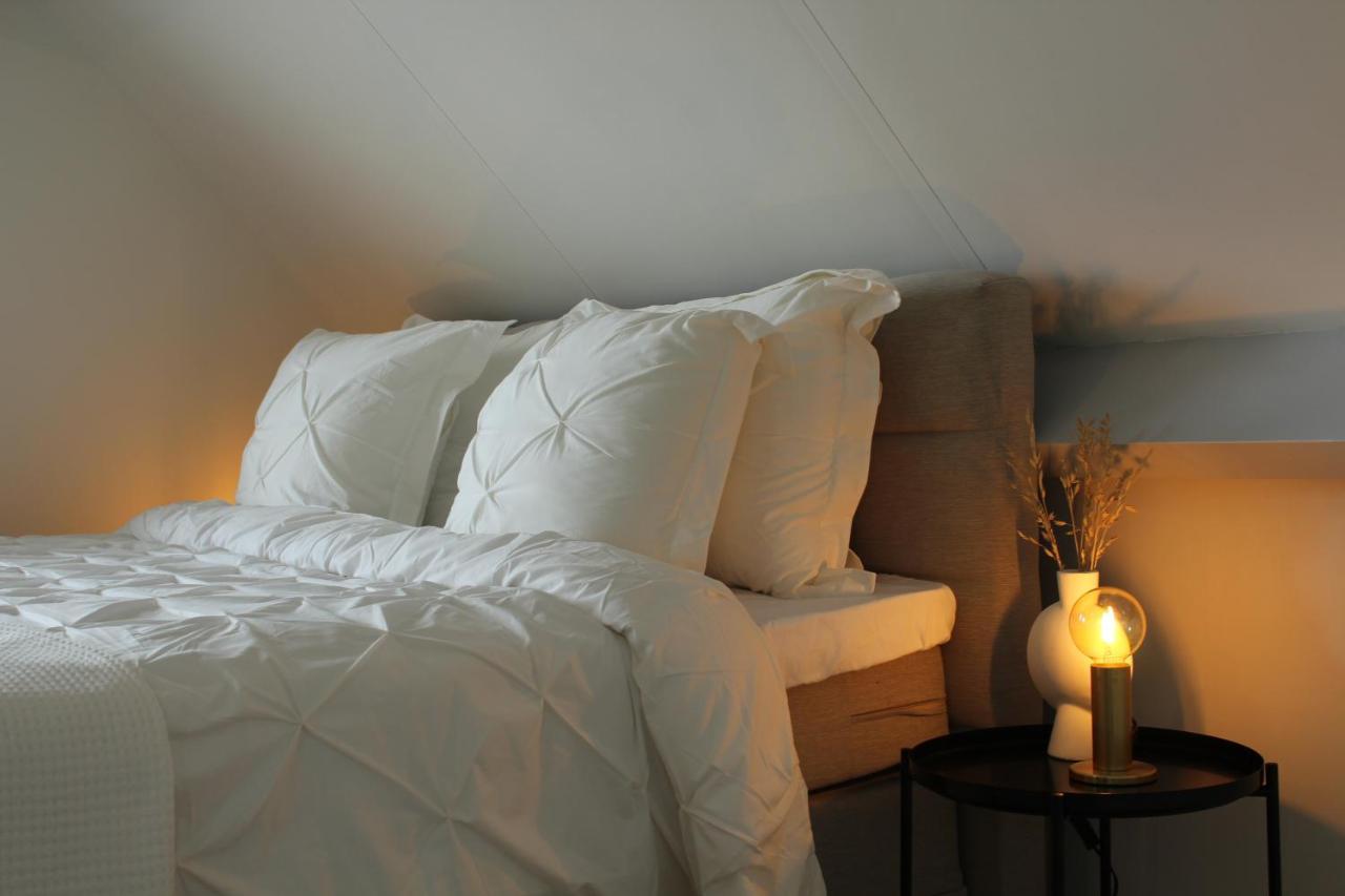 Guesthouse At The Amstel River With 2Br 2Ba And Garden Amstelveen Buitenkant foto