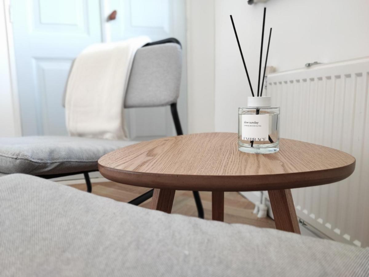 Guesthouse At The Amstel River With 2Br 2Ba And Garden Amstelveen Buitenkant foto